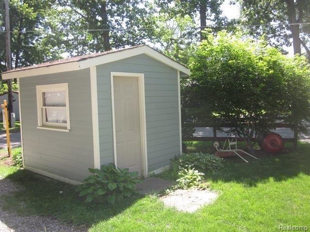10132 Imus Road Pinckney, MI 48169 - Photo 17 of 20 17 SHED.JPG