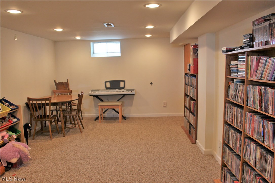 13942 Sheldon Road Brook Park, OH 44142 - Photo 18 of 26 Gallery Image 18