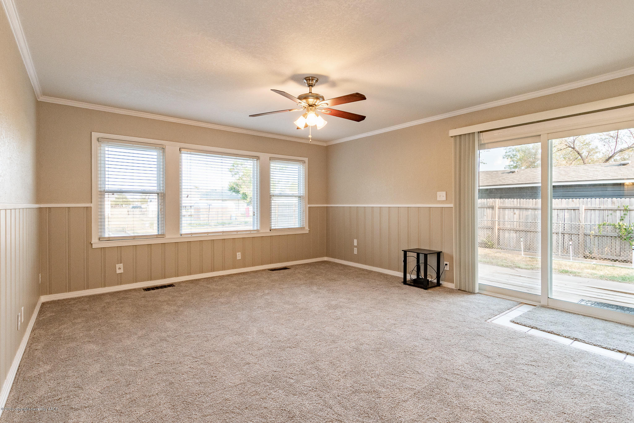 3627 South Travis Street Amarillo, TX 79110 - Photo 15 of 27 Living Area