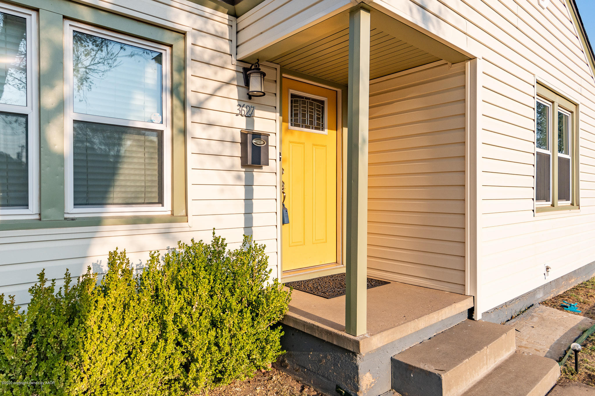 3627 South Travis Street Amarillo, TX 79110 - Photo 4 of 27 Front Porch