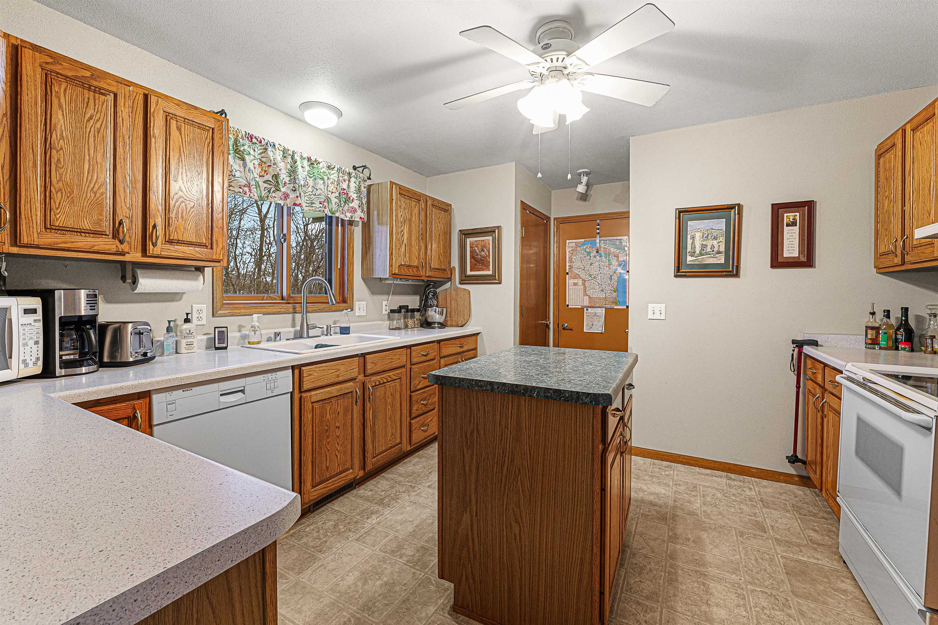 N8569 Ridge Creek Road Elkhart Lake, WI 53020 - Photo 6 of 31