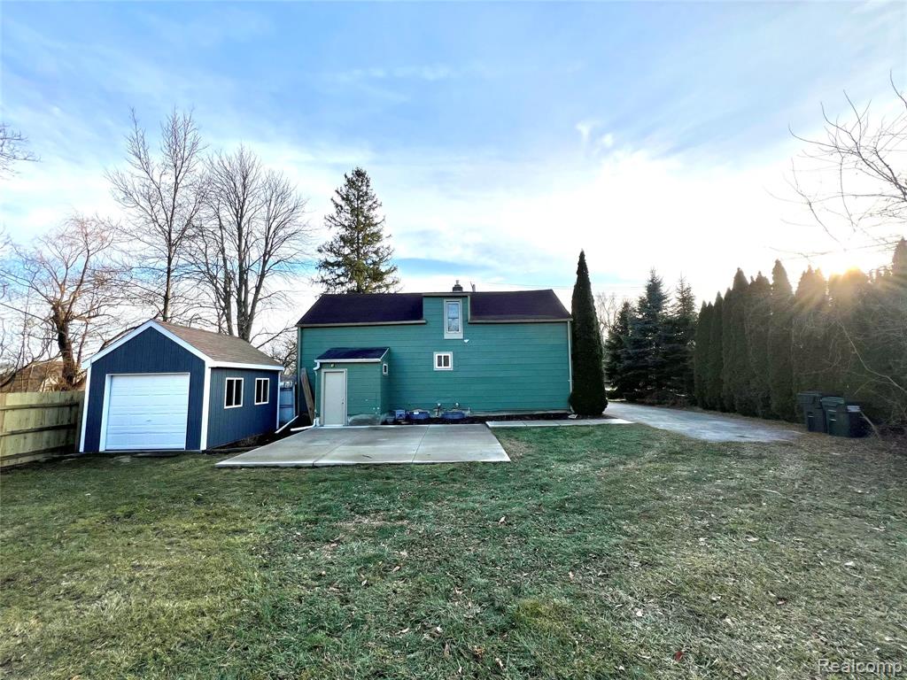 396 South Street Rochester, MI 48307 - Photo 30 of 32