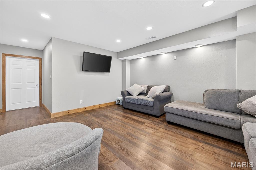 1219 Godt Road Wright City, MO 63390 - Photo 13 of 54