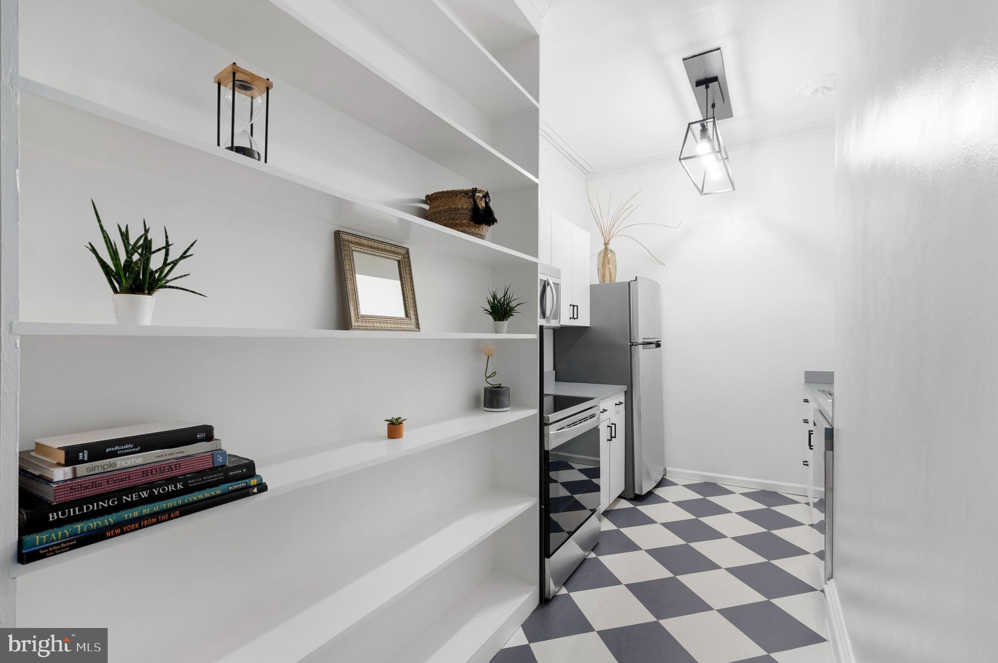 641 North 16th Street, Unit 1R Philadelphia, PA 19130 - Photo 8 of 14