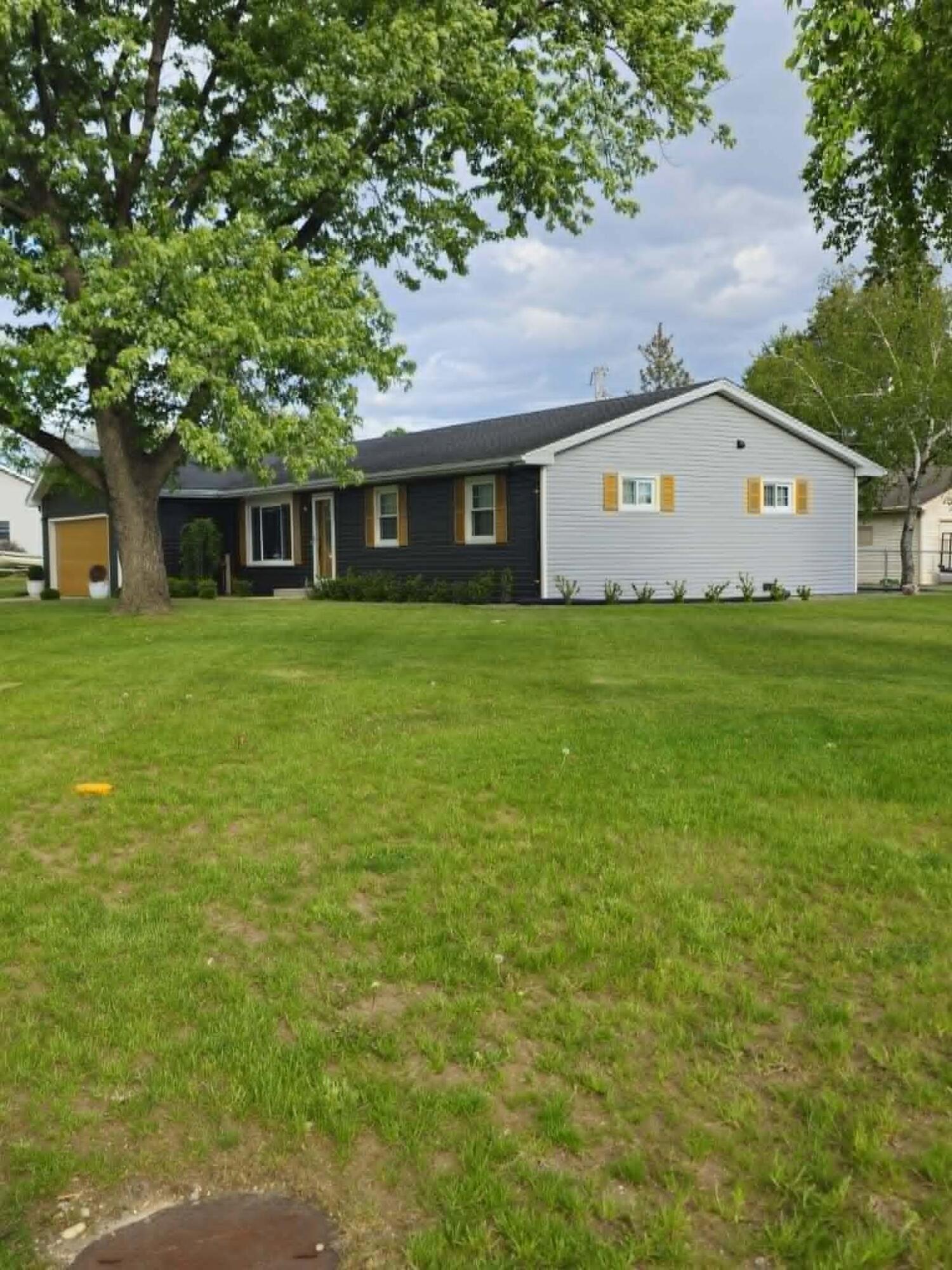2260 Cobblestone Lane Beloit, WI 53511 - Photo 7 of 65 01c12413-f52f-4023-a233-8397c9b7f1da