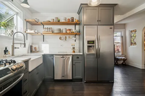 $785,000 | 212 Washington Street, Barrington, IL 60010