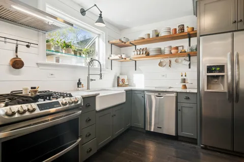 $785,000 | 212 Washington Street, Barrington, IL 60010