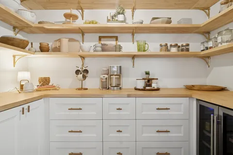 $785,000 | 212 Washington Street, Barrington, IL 60010