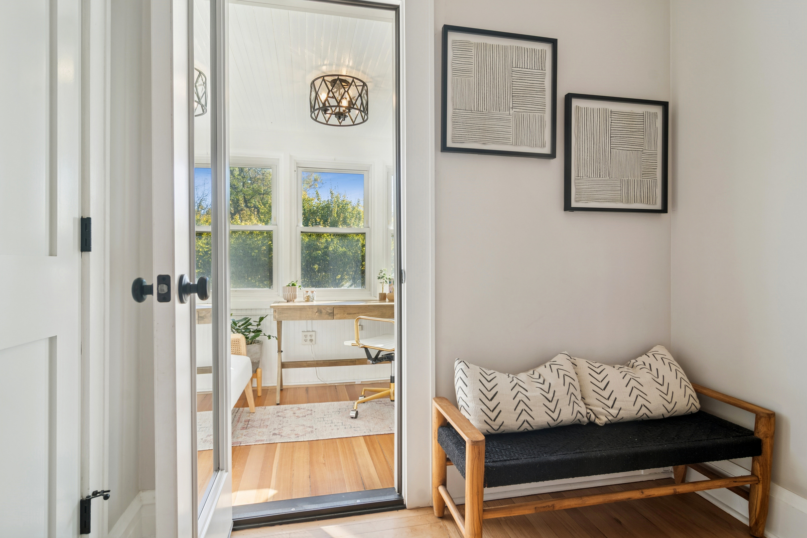 212 Washington Street Barrington, IL 60010 - Photo 25 of 55 a room with window and a table