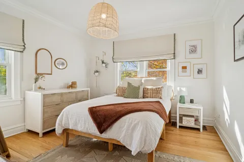 $785,000 | 212 Washington Street, Barrington, IL 60010