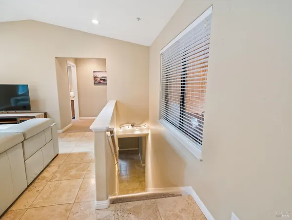 $725,000 | 22116 Koftinow Drive, Jenner, CA 95450