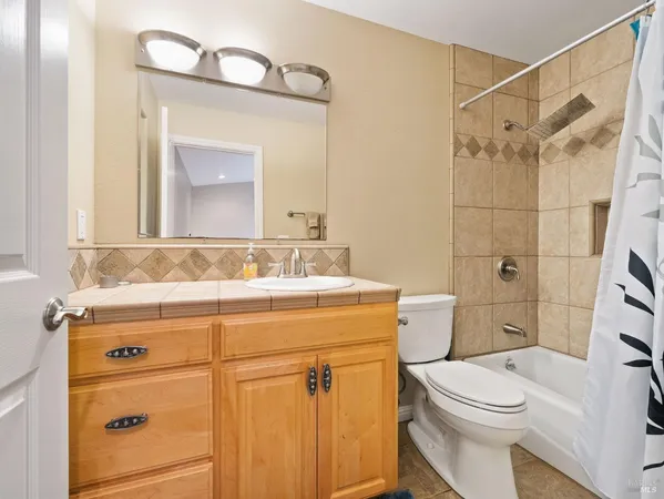 $725,000 | 22116 Koftinow Drive, Jenner, CA 95450