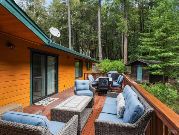 $725,000 | 22116 Koftinow Drive, Jenner, CA 95450