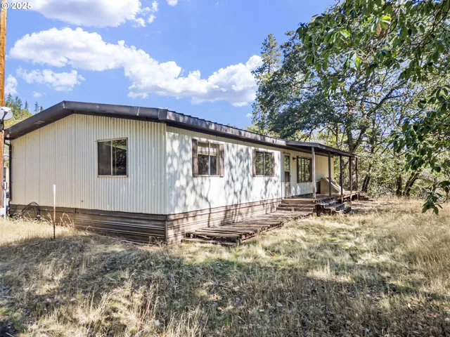 $574,900 | 4980 Foothill Boulevard, Grants Pass, OR 97526