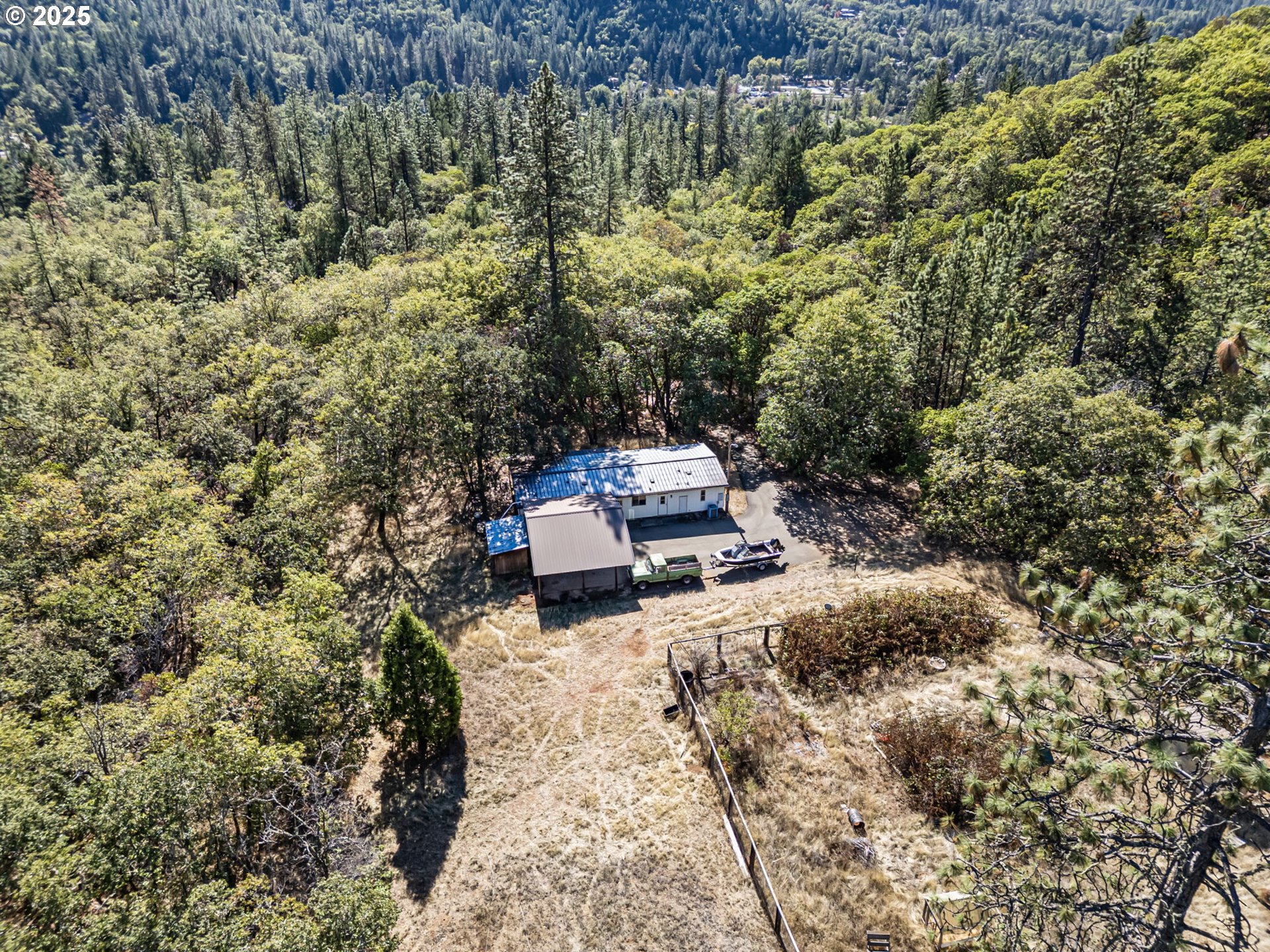 4980 Foothill Boulevard Grants Pass, OR 97526 - Photo 16 of 45