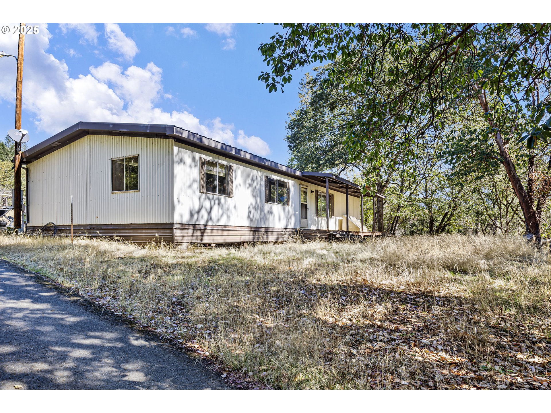 4980 Foothill Boulevard Grants Pass, OR 97526 - Photo 22 of 45