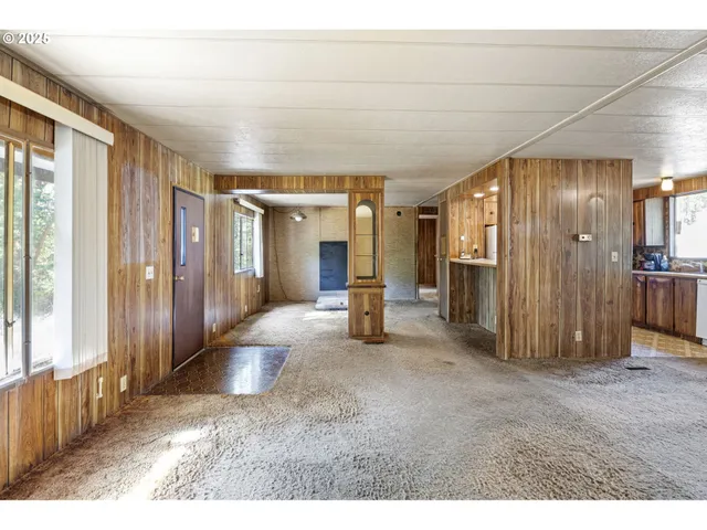 $574,900 | 4980 Foothill Boulevard, Grants Pass, OR 97526