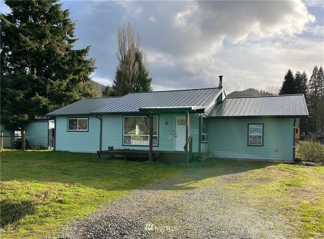 1670 Sutherland Street Forks, WA 98331 - Photo 1 of 23 Gallery Image 1