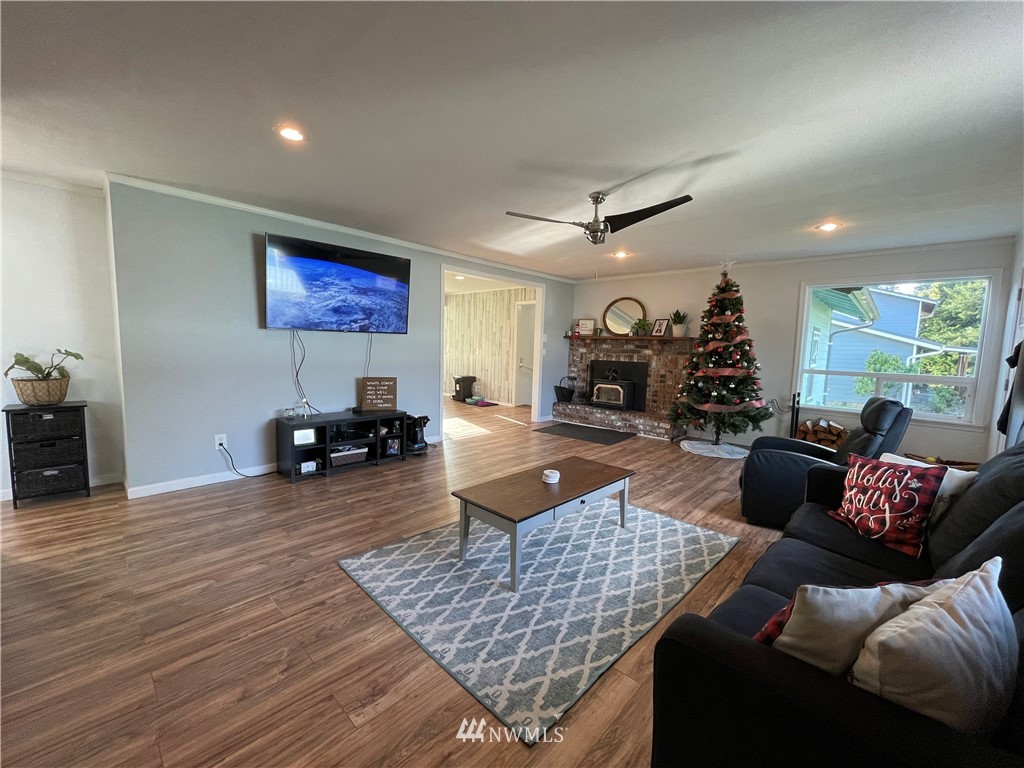 1670 Sutherland Street Forks, WA 98331 - Photo 4 of 23 Gallery Image 4
