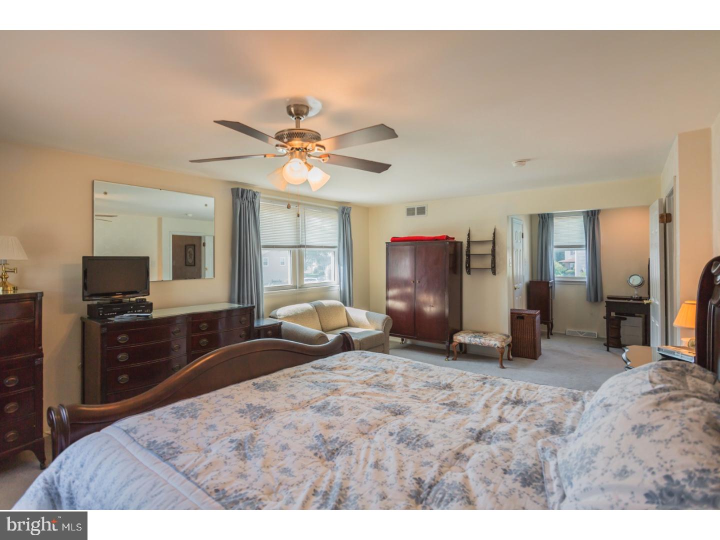 8 Stonebridge Road Cherry Hill, NJ 08003 - Photo 15 of 25 Gallery Image 15