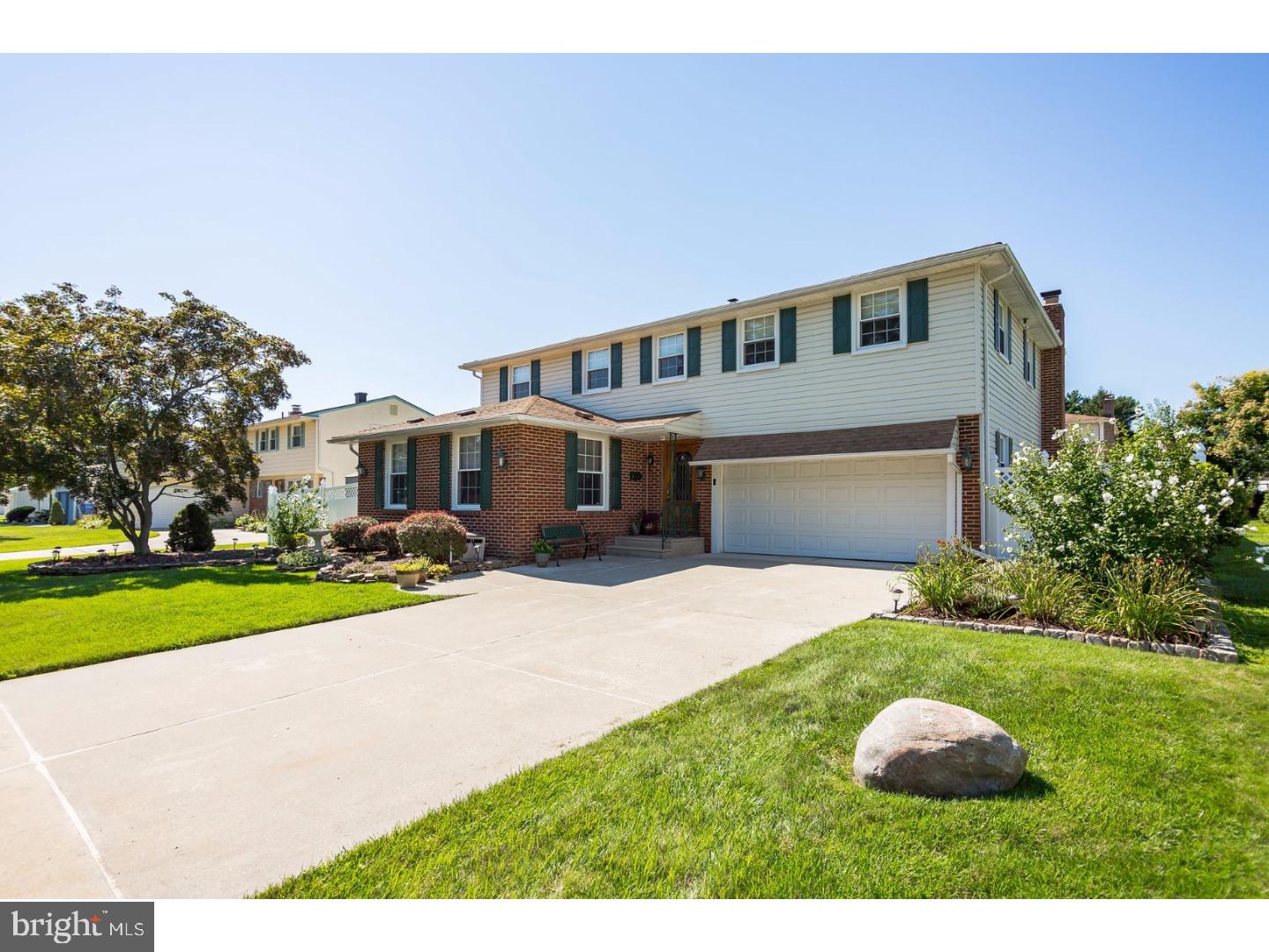 8 Stonebridge Road Cherry Hill, NJ 08003 - Photo 2 of 25 Gallery Image 2