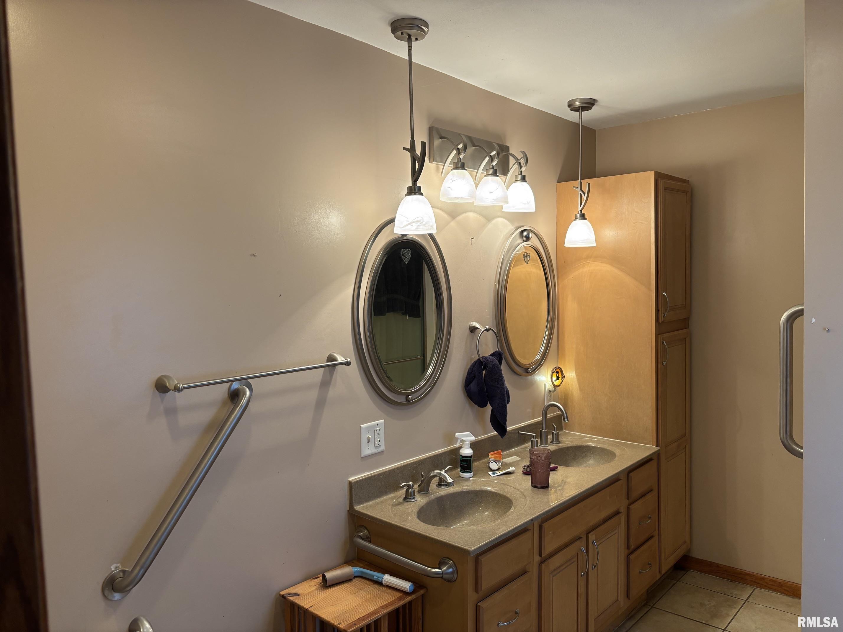 13911 Townline Road Green Valley, IL 61534 - Photo 23 of 42 Gallery Image 23