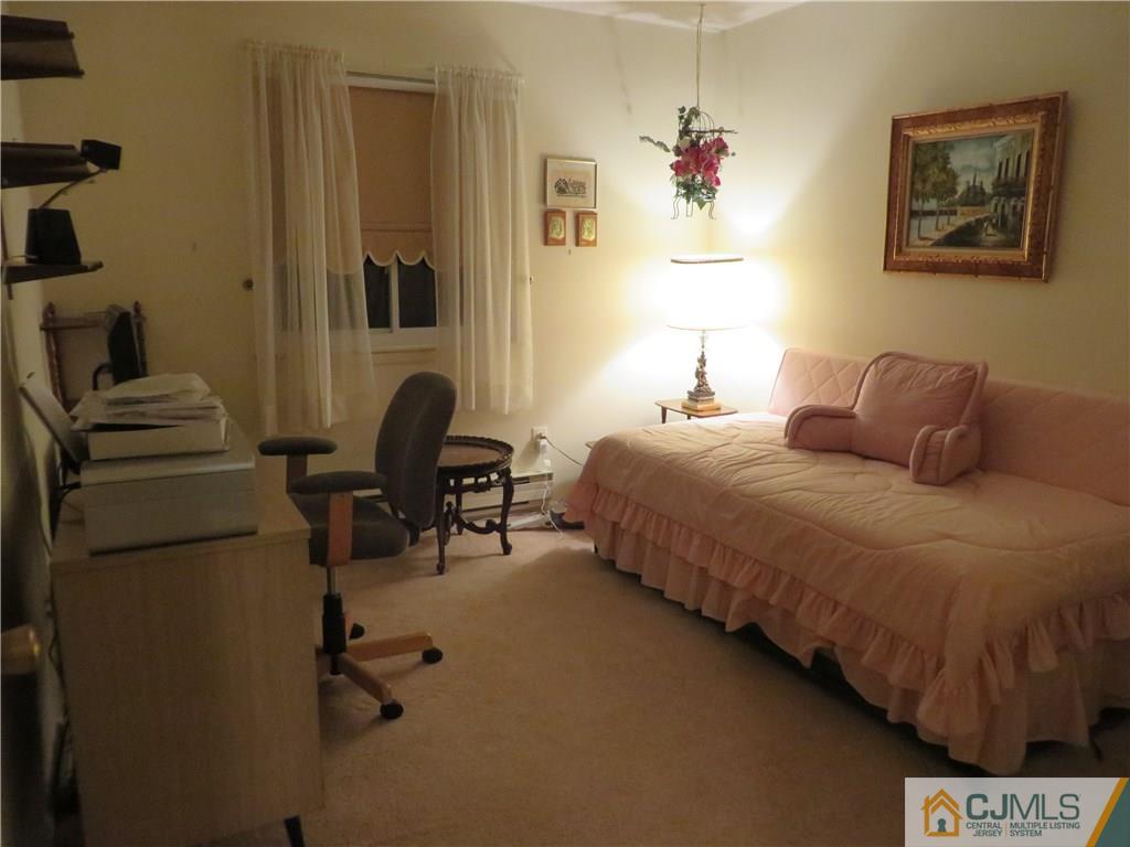 290 B Convent Road Monroe Township, NJ 08831 - Photo 8 of 11 Gallery Image 8