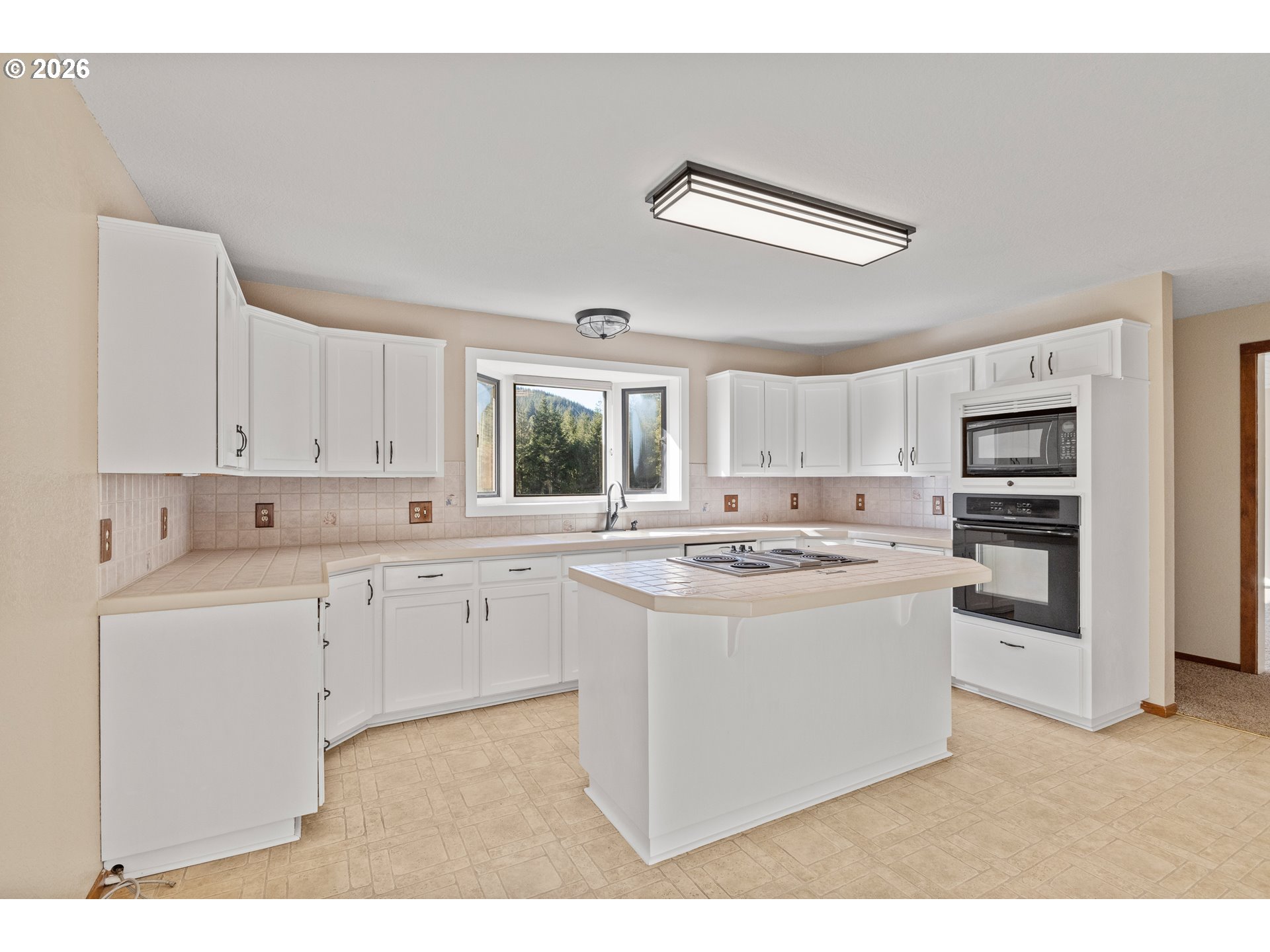 94263 Matheny Creek Road Myrtle Point, OR 97458 - Photo 15 of 39