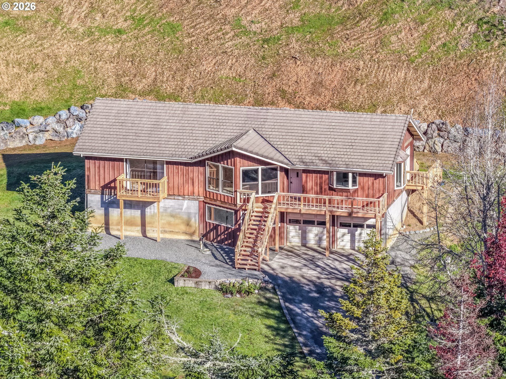 94263 Matheny Creek Road Myrtle Point, OR 97458 - Photo 4 of 39