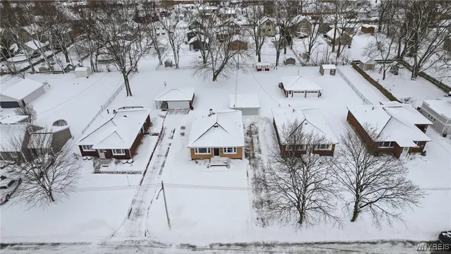 $250,000 | 35 Jasmine Avenue, West Seneca, NY 14224