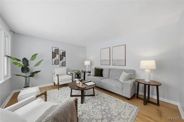 $250,000 | 35 Jasmine Avenue, West Seneca, NY 14224