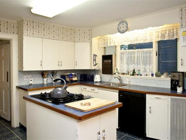 19 Ellison Road Newton, MA 02459 - Photo 12 of 27 Gallery Image 12
