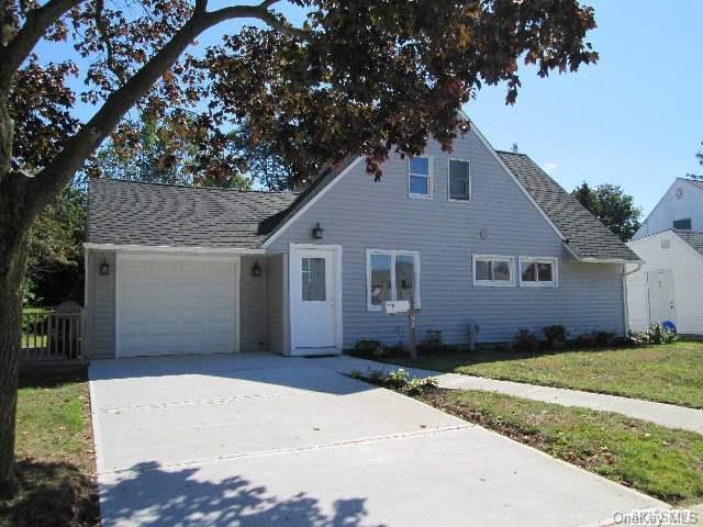 92 Prentice Road Levittown, NY 11756 - Photo 1 of 1 Gallery Image 1
