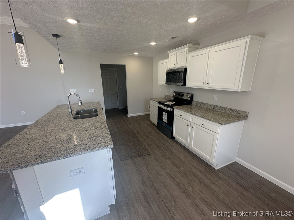 8050 Hudson Lane Georgetown, IN 47122 - Photo 4 of 12