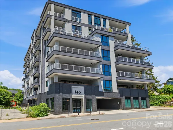 $650,000 | 145 Biltmore Avenue, Unit 403, Asheville, NC 28801