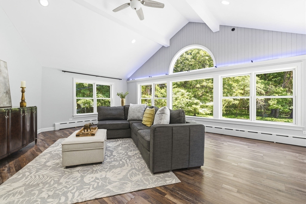 3 Russell Road Lynnfield, MA 01940 - Photo 9 of 40