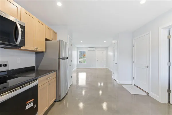 $299,900 | 3 Freedom Farm Road, Unit 3, Auburn, ME 04210