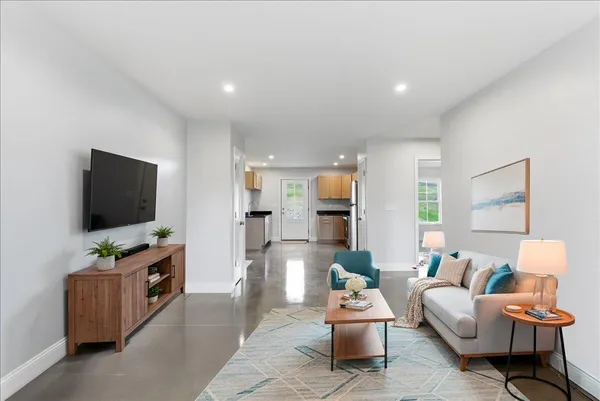 $299,900 | 3 Freedom Farm Road, Unit 3, Auburn, ME 04210
