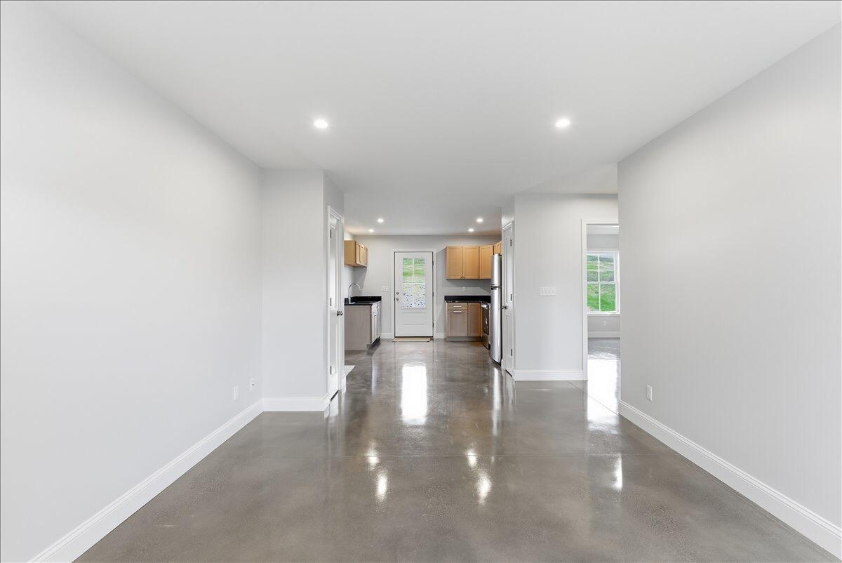 3 Freedom Farm Road, Unit 3 Auburn, ME 04210 - Photo 24 of 55 IMG_7752