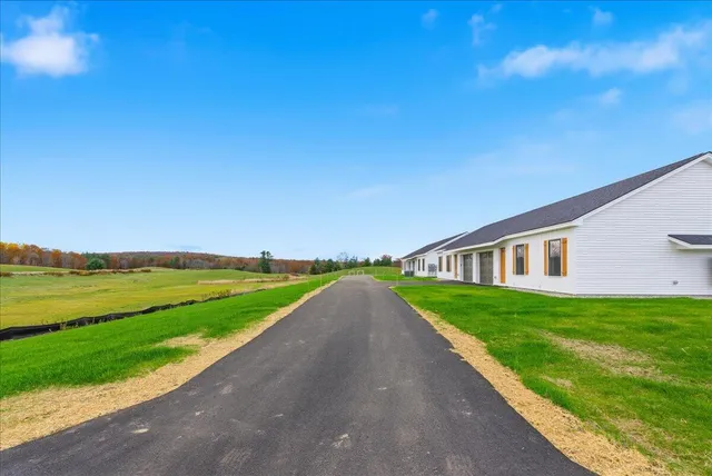 $299,900 | 3 Freedom Farm Road, Unit 3, Auburn, ME 04210