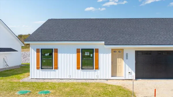 $299,900 | 3 Freedom Farm Road, Unit 3, Auburn, ME 04210