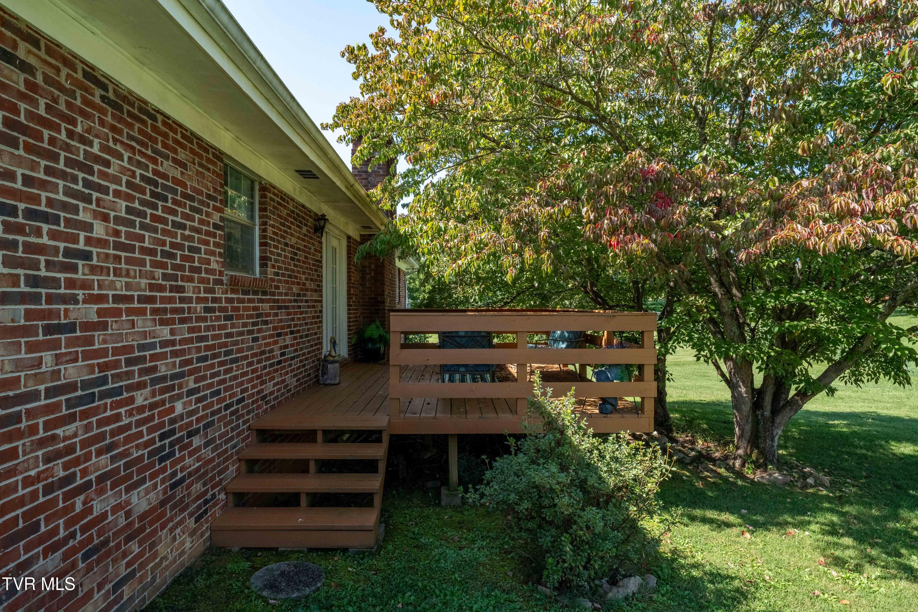 71 Goddard Drive Greeneville, TN 37745 - Photo 17 of 53 71 Goddard Dr (14 of 56)