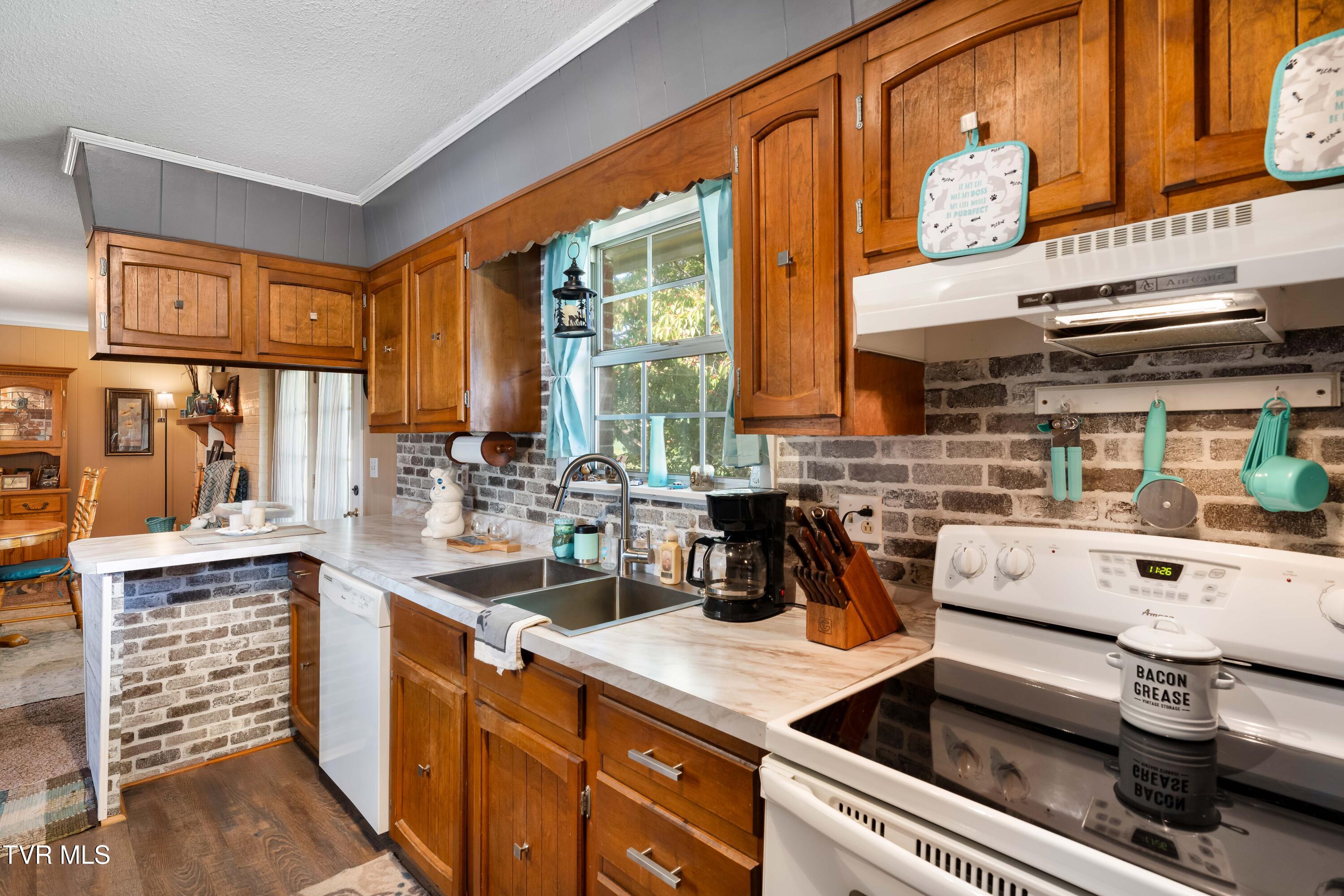 71 Goddard Drive Greeneville, TN 37745 - Photo 37 of 53 71 Goddard Dr (37 of 56)