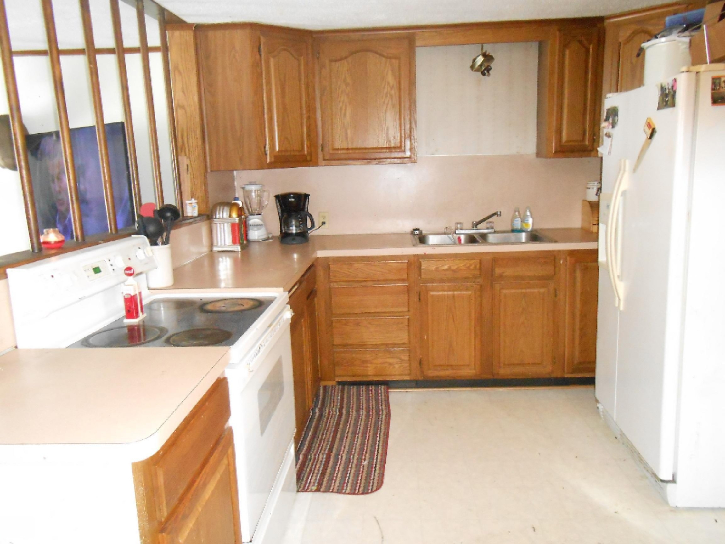 1492 Horton Road Muskegon, MI 49445 - Photo 4 of 9 Horton Kitchen