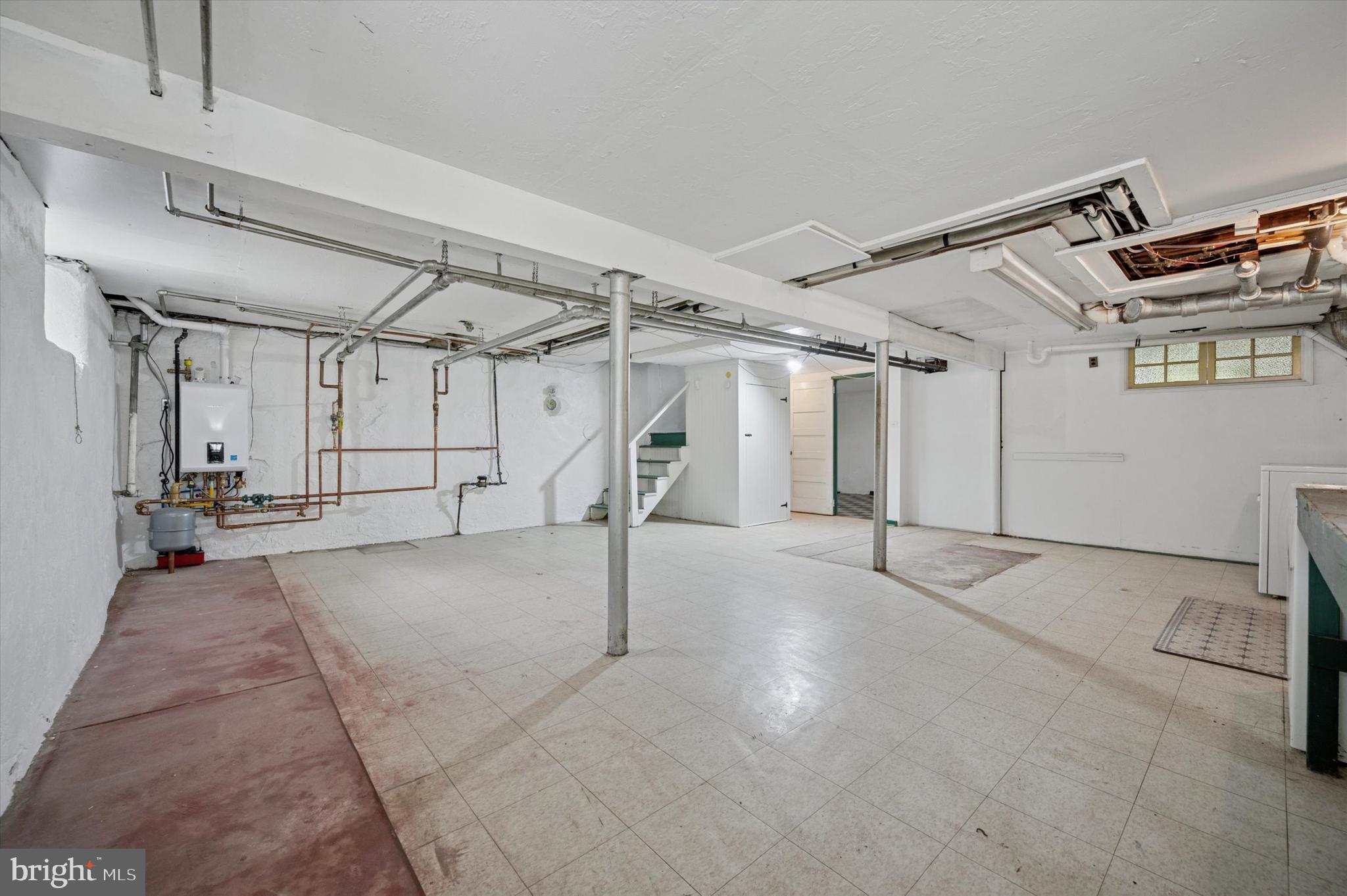 12 Rodney Road Bryn Mawr, PA 19010 - Photo 21 of 25 a view of a garage