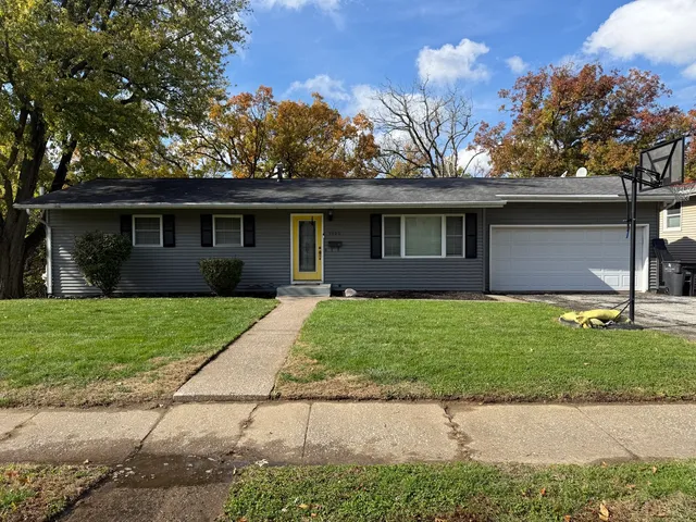 $170,000 | 3900 28th Street, Rock Island, IL 61201