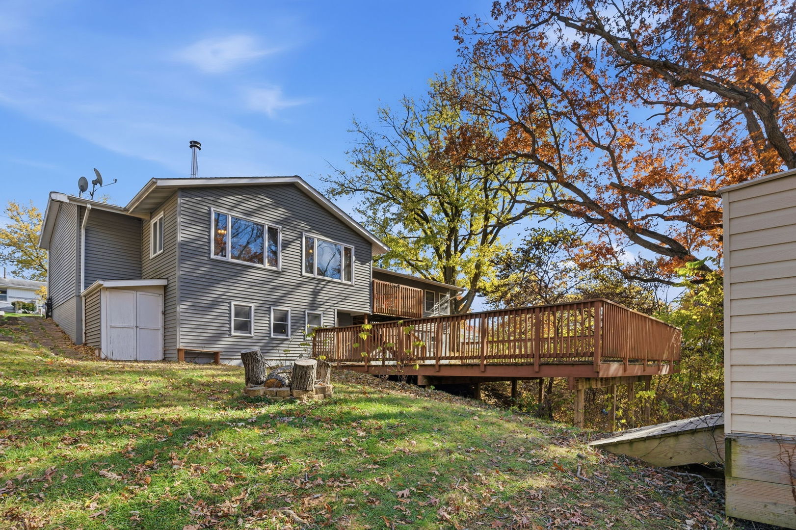 3900 28th Street Rock Island, IL 61201 - Photo 27 of 27 a front view of a house with garden