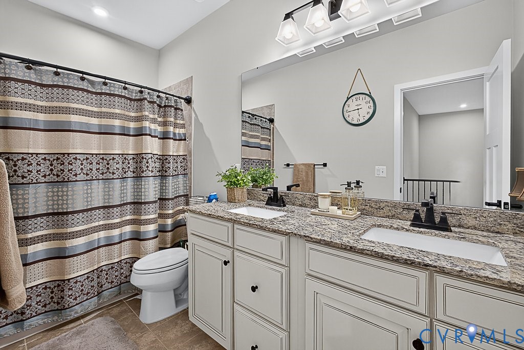 17976 Spotted Oak Road Dumfries, VA 22026 - Photo 29 of 52 Guest Interior featuring a modern ceiling fan with