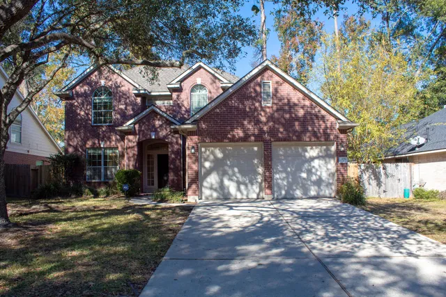 $2,375 | 2111 Grovewood Park, Conroe, TX 77385