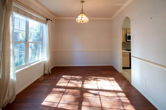 $2,375 | 2111 Grovewood Park, Conroe, TX 77385